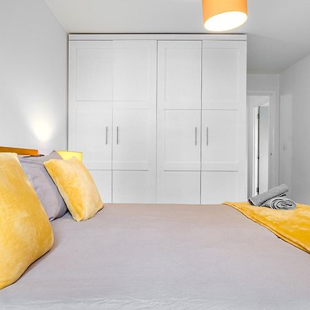 Central Suite Near Mailbox, King Bed, Ping Pong, Netflix, Sleeps 4 Бірмінгем Екстер'єр фото