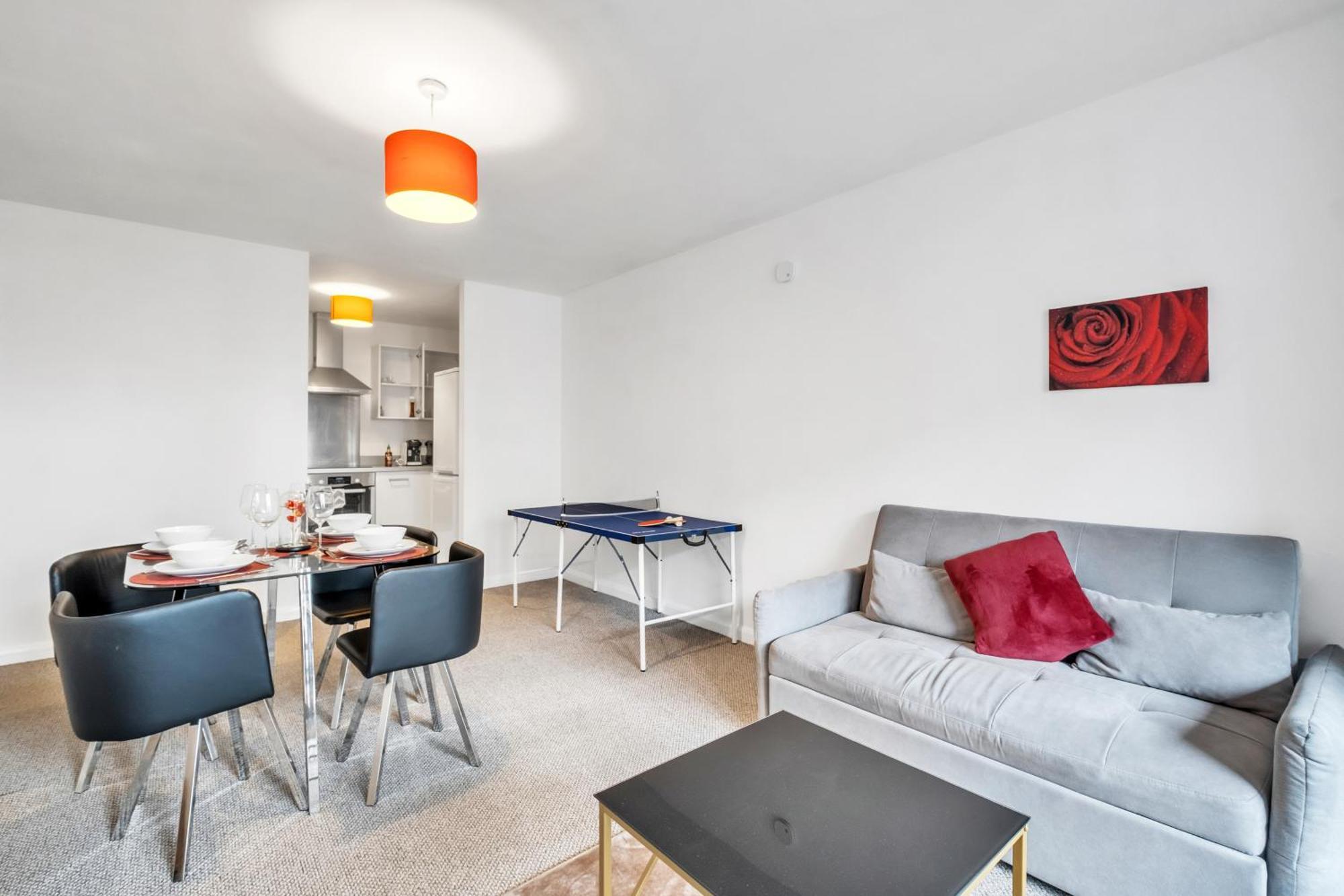 Central Suite Near Mailbox, King Bed, Ping Pong, Netflix, Sleeps 4 Бірмінгем Екстер'єр фото
