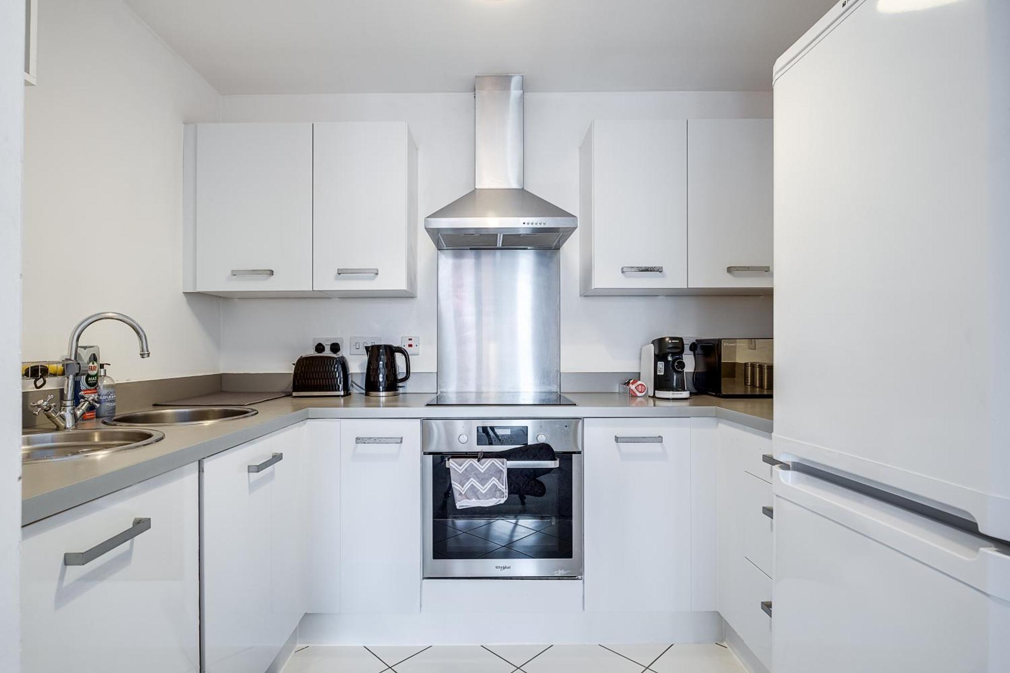 Central Suite Near Mailbox, King Bed, Ping Pong, Netflix, Sleeps 4 Бірмінгем Екстер'єр фото